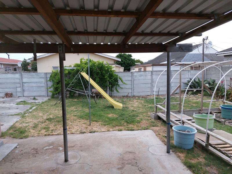 3 Bedroom Property for Sale in Glen Lilly Western Cape